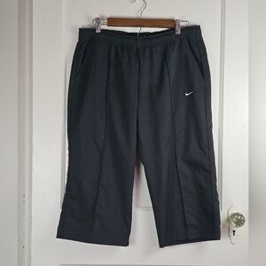 Nike Cropped Straight Leg Workout Pants L 12-14